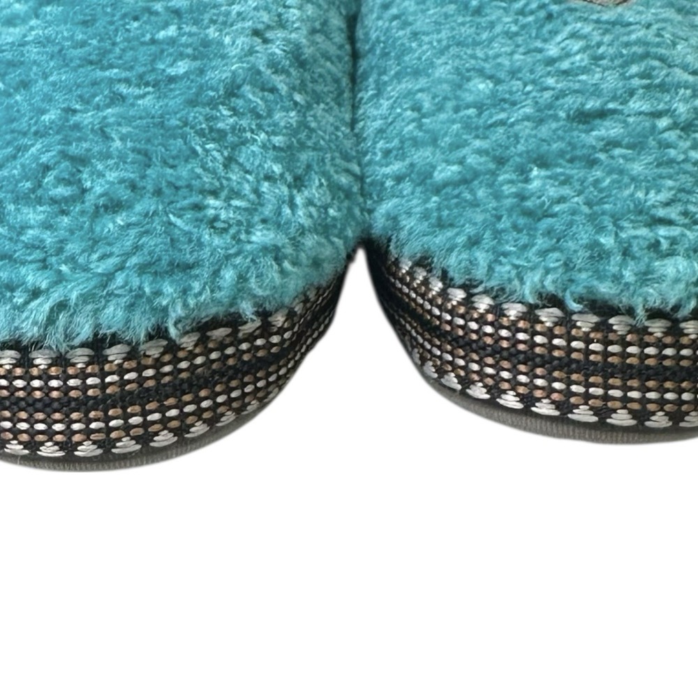 Ariat Snuggle slipper Turquoise casual loungewear slip ons womens XS (5-6) - Picture 2 of 11
